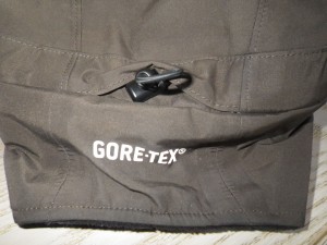 Securing toggle on Simms ExStream Hat