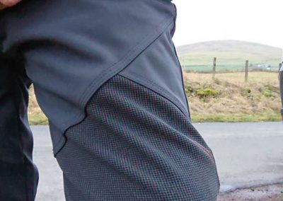 Knee panels on pectnk trousers